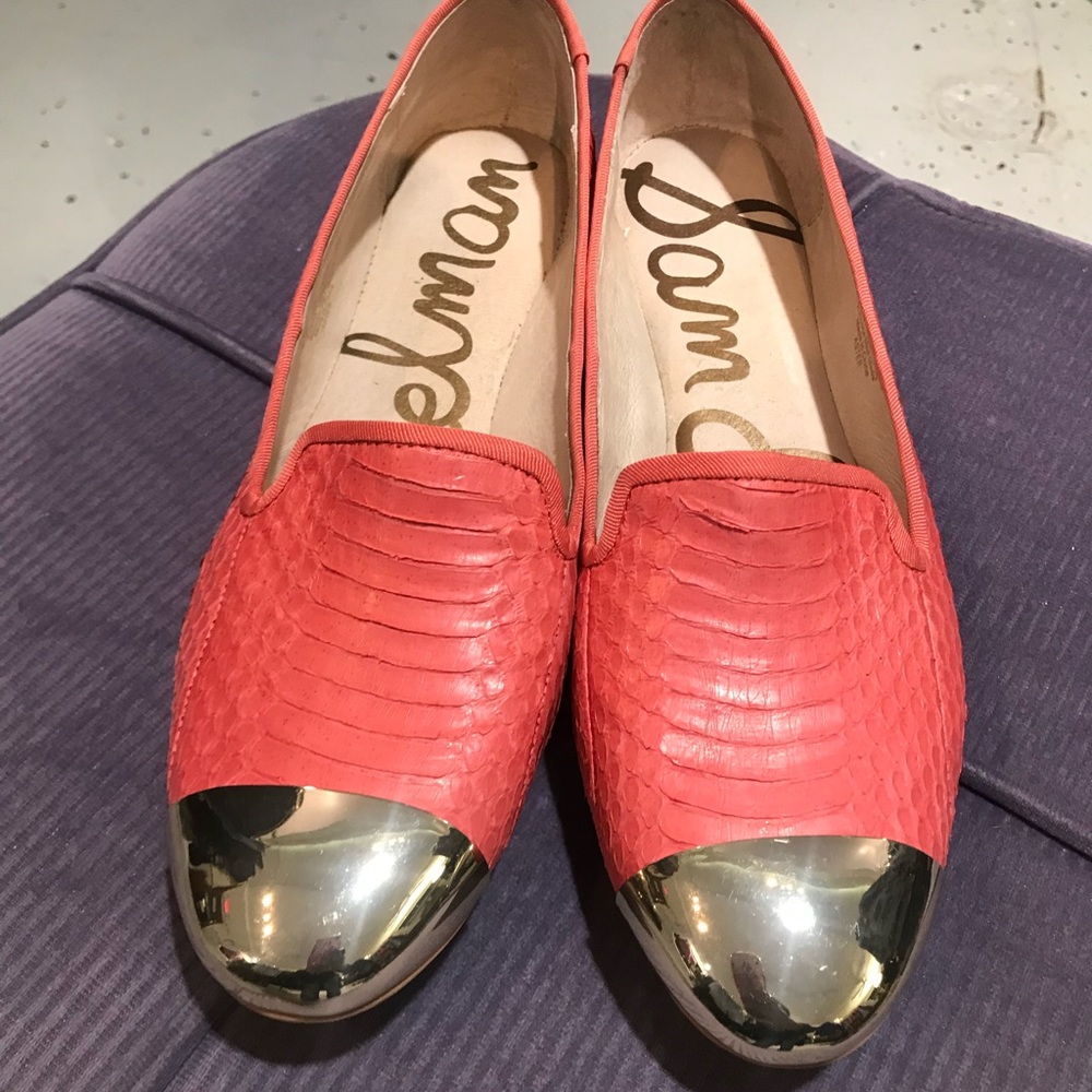 💢SOLD💢 Sam Edelman coral and gold flat